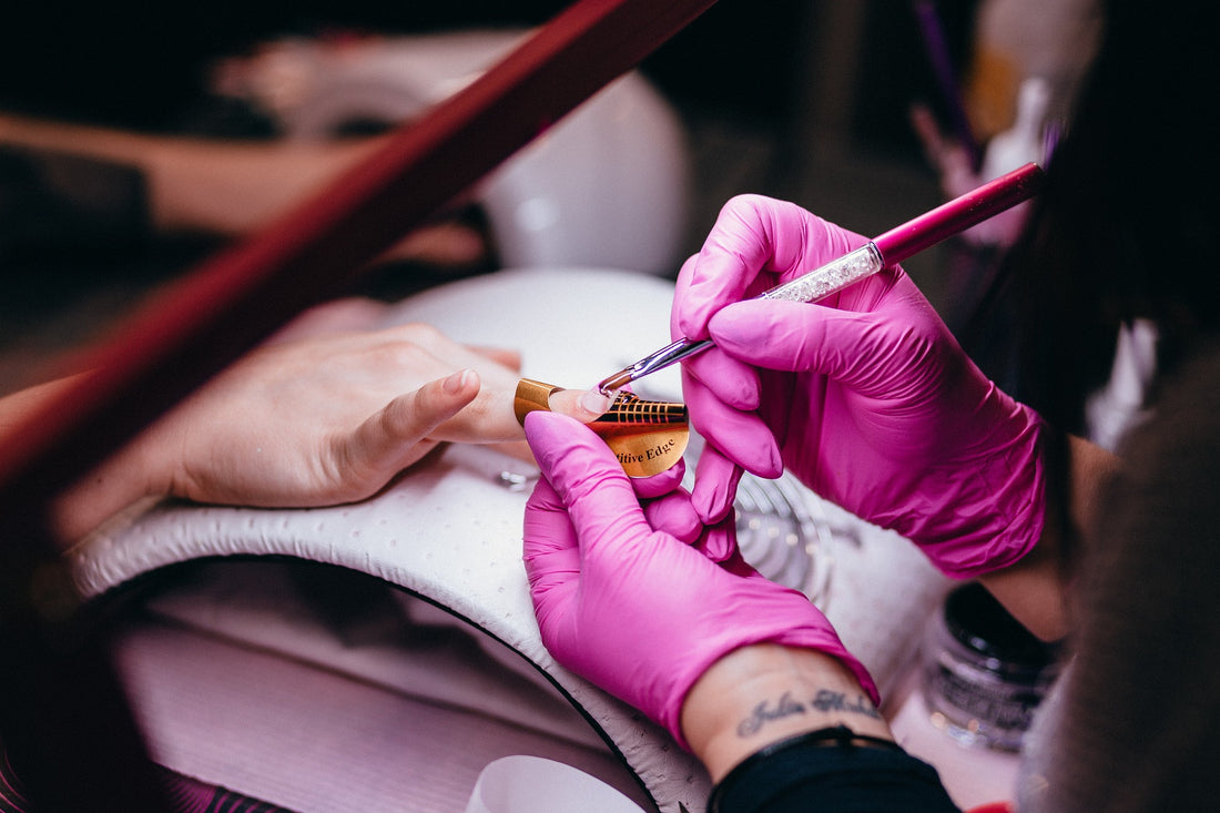 Client Comfort: How Does the Dust Collector Facilitate the Manicure Process?